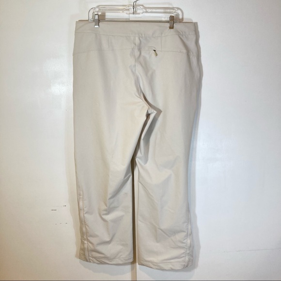 LL Bean Womens Lightweight Outdoor Pants - Picture 2 of 8